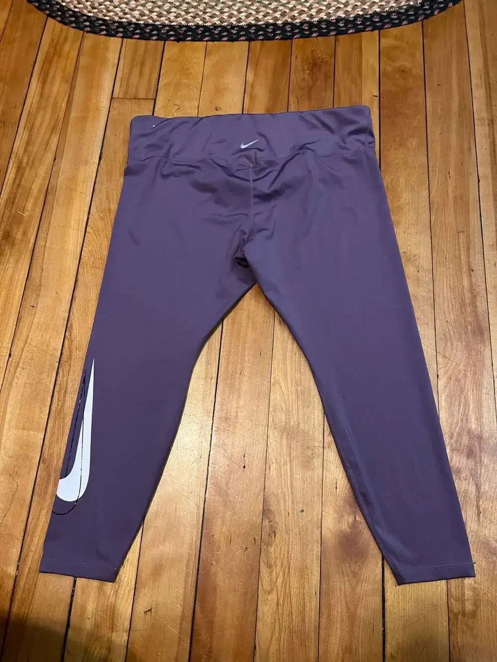Nike Women's Dri-Fit One Mid-Rise 7/8 Graphic Leggings Amethyst Smoke 2X